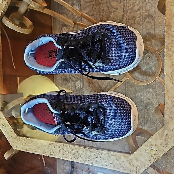 Skechers Blue Go Walk 3 Tennis shoes size 7 - Picture 2 of 8